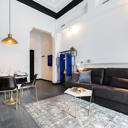 El Consell By The Streets Apartment Barcelona Ngoại thất bức ảnh
