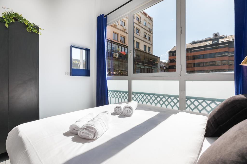 El Consell By The Streets Apartment Barcelona Ngoại thất bức ảnh