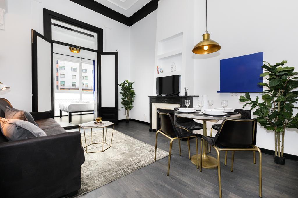 El Consell By The Streets Apartment Barcelona Ngoại thất bức ảnh
