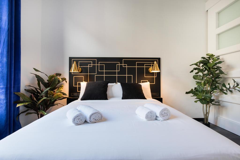 El Consell By The Streets Apartment Barcelona Ngoại thất bức ảnh