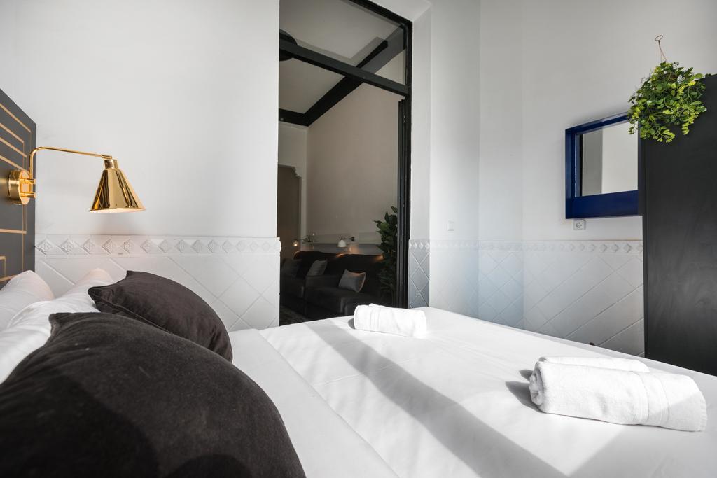 El Consell By The Streets Apartment Barcelona Ngoại thất bức ảnh