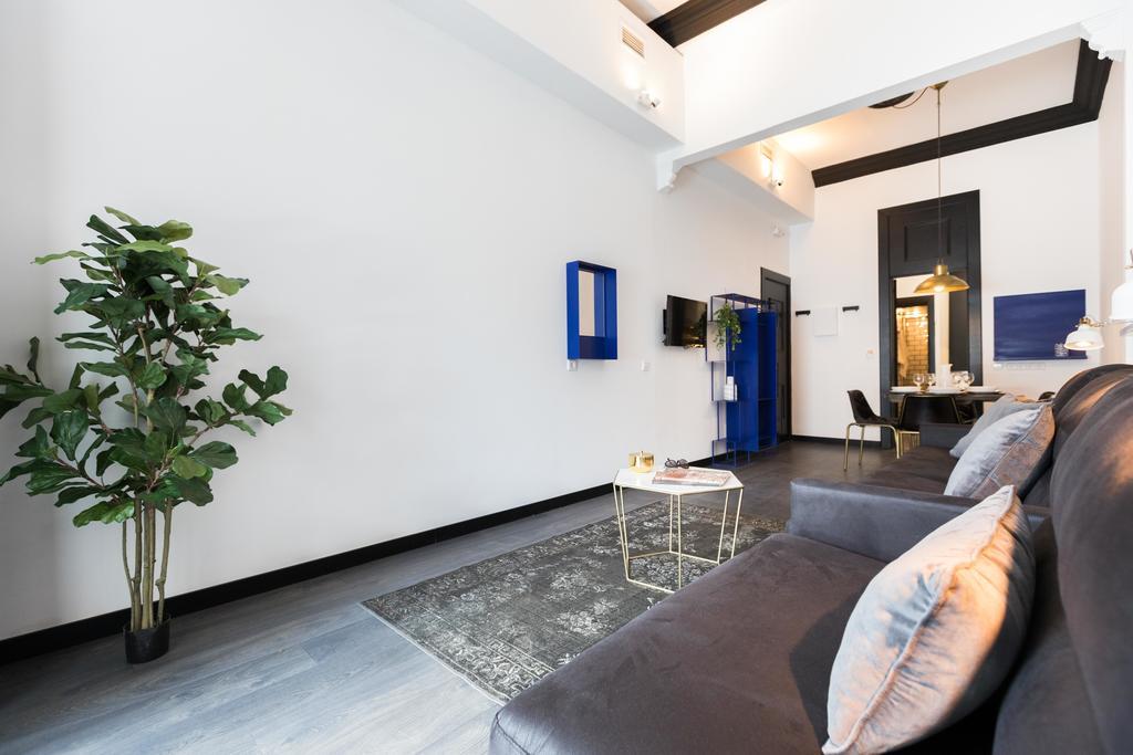 El Consell By The Streets Apartment Barcelona Ngoại thất bức ảnh