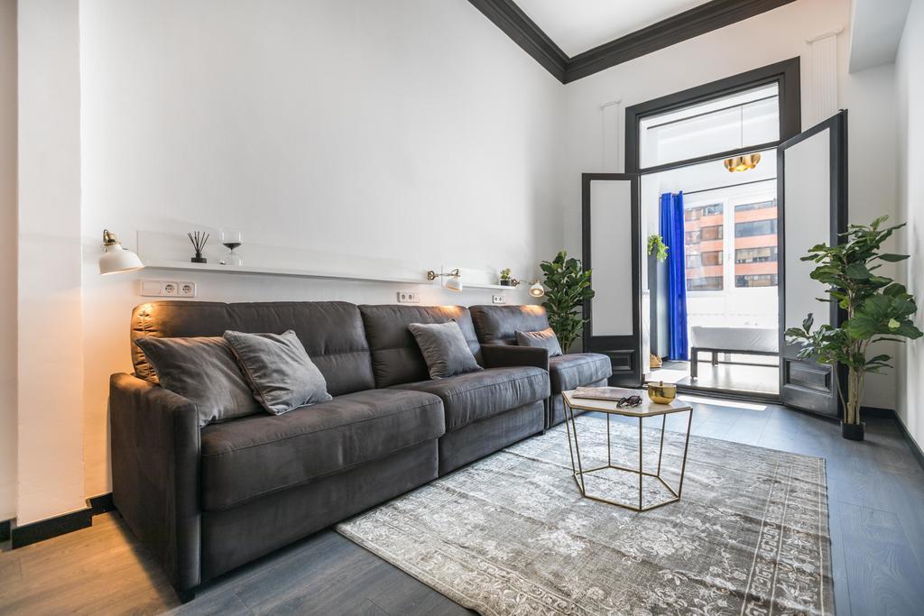 El Consell By The Streets Apartment Barcelona Ngoại thất bức ảnh